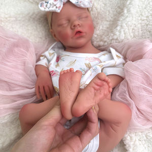 Boneka Bayi Balita Silikon Lukis Tangan Lembut 17 inci, Sentuhan Nyata 1:1, Silikon Solid Lembut Sepenuhnya, Bayi Baru Lahir dengan Pakaian - Product Image 4