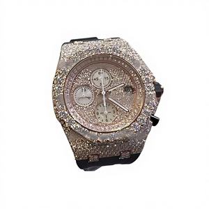 Montre bracelet en acier inoxydable et moissanite avec boîtier rond en moissanite VVS, résistance à l'eau de 10 bars - Product Image 1