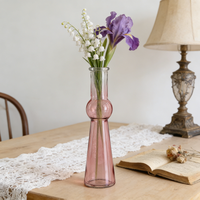 Vase en verre conique rose en forme de gourde pour la décoration moderne de la maison et l'ornement de bureau minimaliste