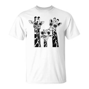 T-shirt coordinata con occhiali da sole a tema giraffa per la famiglia, per le vacanze estive e il safari - Product Image 1