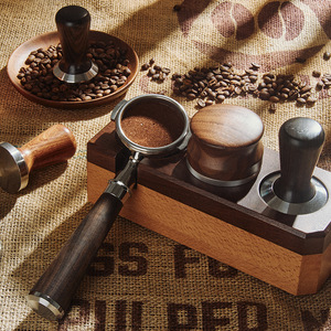 ที่กดกาแฟ Good Match ด้ามไม้ สแตนเลส 58 มม. สำหรับเครื่องชงเอสเพรสโซ - Product Image 4