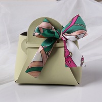 Tas Hadiah Ulang Tahun Kulit PU Mini 12*13*6Cm yang Dapat Didaur Ulang dengan Pita - Portabel untuk Halloween, Natal, Imlek, Permen