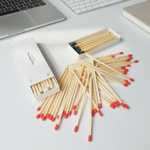 Boîte <span class=keywords><strong>d</strong></span>'<span class=keywords><strong>allumettes</strong></span> disponible pour la publicité dans les hôtels Traitement en usine Taille personnalisée La publicité correspond aux <span class=keywords><strong>allumettes</strong></span> dans les hôtels - Product Image 2