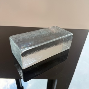 Bloques <span class=keywords><strong>de</strong></span> Vidrio Sólido Pulido Termofusible <span class=keywords><strong>de</strong></span> Fábrica 230*110*70mm Diseño Moderno para Muro Cortina, Sala <span class=keywords><strong>de</strong></span> Estar y Cocina - Product Image 1