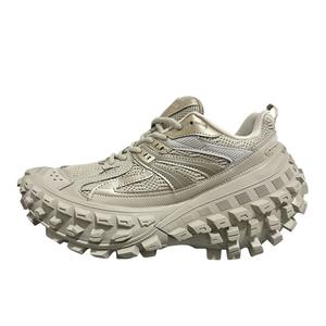 パリタイヤレースアップ冬メンズレディース厚手ソール高さ増加ランニングシューズPUアッパーPVCアウトソールつま先2025新レトロ - Product Image 1