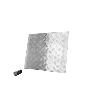 Plaques en aluminium à motif diamant 4x8 3003 5052 5083 H32 6061 6063, tôle antidérapante en aluminium pour découpe, pour revêtements de sol / escaliers / camions - Product Image 1