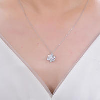 Collier Pendentif Fleur Minimaliste en Argent Sterling 925 Kirin avec Moissanite Taille Poire, Plaqué Rhodium, Bijoux en Grappe OEM ODM