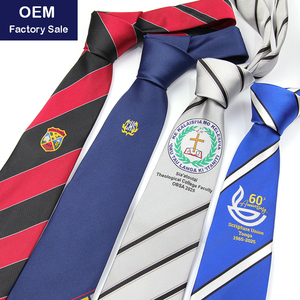 Corbatas de Poliéster Personalizadas de 3.5 Pulgadas para Hombre, Color Blanco y Azul Marino, con Logotipo Bordado Grande, Corbatas de Uniforme para Club - Product Image 1