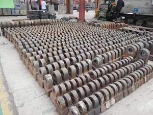 Kepai Vente chaude Prix d'usine compétitif Pièces de concasseur <span class=keywords><strong>à</strong></span> marteaux, Tête de marteau de concasseur en fer <span class=keywords><strong>à</strong></span> haute teneur en chrome <span class=keywords><strong>à</strong></span> vendre en Chine - Product Image 3