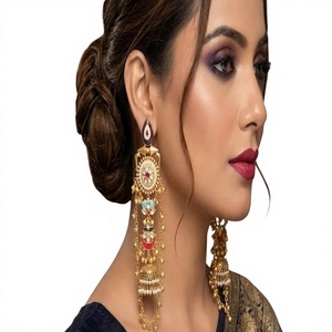 Pendientes chapados en oro con apariencia de piedra de calidad premium, estilo tradicional para fiestas, bodas y eventos, colección para mujeres. - Product Image 2