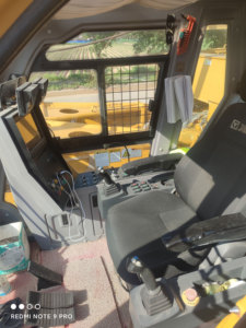 XCMG gru da pavimento idraulica di seconda mano ufficiale XGC200 200 tonnellate di gru cingolata Mobile prezzo - Product Image 5