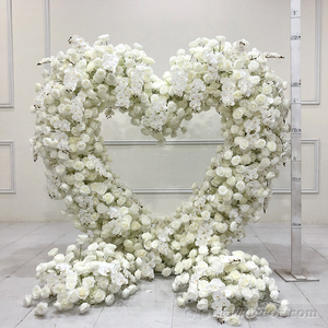 Fondo en forma de corazón de Rosa Blanca natural para escenario de boda, flor de arco en forma de corazón