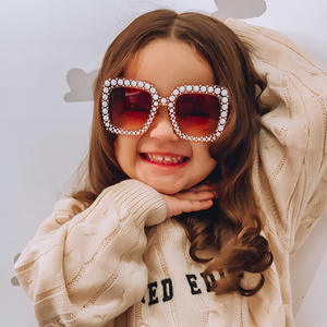 Lunettes de soleil enfants cristal étincelant mignon strass diamant lunettes filles nuances pour plage/voyage/fête (MG008) - Product Image 2