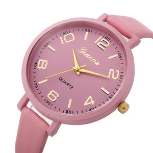 Reloj <span class=keywords><strong>de</strong></span> Pulsera <span class=keywords><strong>de</strong></span> Cuarzo <span class=keywords><strong>para</strong></span> Mujer, Diseño <span class=keywords><strong>de</strong></span> Correa <span class=keywords><strong>de</strong></span> Cuero, Esfera <span class=keywords><strong>de</strong></span> Cristal, Manecillas Grandes, Estilo Simple y Elegante, Venta al Por Mayor - Product Image 2