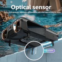 Robot de nettoyage de piscine à énergie solaire avec skimmer de surface flottant, adapté au nettoyage des débris des piscines et des bassins à poissons.
