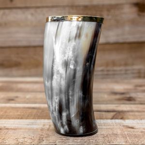 Tasse traditionnelle en corne et laiton Chope à bière élégante - Product Image 4