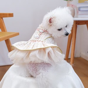 Robe de mariée pour chien en dentelle de polyester de luxe OEM ODM, motif lettres sexy, pour l'été, le printemps et l'hiver, vente en gros - Product Image 4