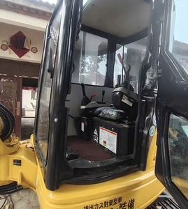 Excavadora de cadenas pequeña Komatsu PC40 usada, certificada CE, 4 toneladas, con motor y bomba, origen Japón - Product Image 5