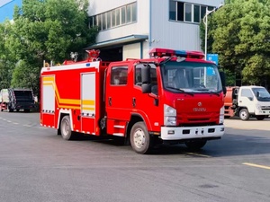 Camión de Bomberos Pequeño Isuzu 4x2 de 6 Ruedas con Tanque de Agua de 8000 Litros, Vehículo de Rescate Contra Incendios de Alto Rendimiento con Bomba Aérea 4x2 - Product Image 3