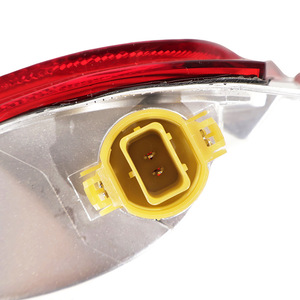 Feu arrière de pare-chocs Land Rover Range Rover Sport 2014-2021 LR043983 LR043985 Droit Gauche Clignotant Feu de brouillard - Product Image 1