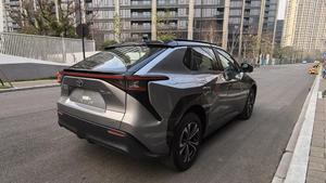 FAW Toyota BZ4X 2022 4WD Edizione PRO ad Alte Prestazioni - Product Image 3