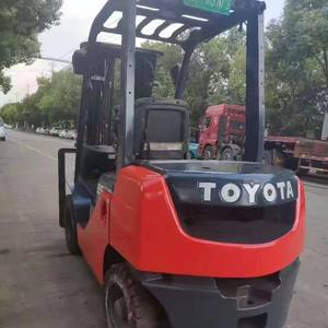 Gebruikte Toyota <span class=keywords><strong>Komatsu</strong></span> 3 <span class=keywords><strong>Ton</strong></span> Vorkheftruck 3.5 <span class=keywords><strong>Ton</strong></span> Zijschuif Vorkheftruck <span class=keywords><strong>4</strong></span>,5 M Dieselmotor Aangedreven Export Levering Poort Pallet Verpakt - Product Image 3