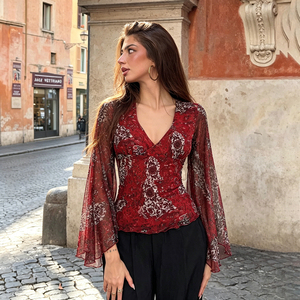 Top de malla con estampado Paisley y cuello en V, ajuste ceñido en la cintura, manga acampanada, estilo vintage europeo-americano, elegante y favorecedor, camiseta holgada. - Product Image 2