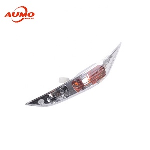 Luce di Segnalazione Anteriore Sinistra Premium <span class=keywords><strong>per</strong></span> Moto e Scooter CM062705 <span class=keywords><strong>per</strong></span> PIAGGIO ZIP <span class=keywords><strong>50</strong></span> PIAGGIO <span class=keywords><strong>Vespa</strong></span> <span class=keywords><strong>50</strong></span> - Product Image 1