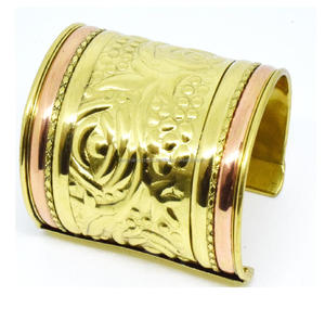 High Quality <b>Cuff</b> <b>Bracelets</b> for Sale Tone Gold Women'S Luxury <b>Cuff</b> heirloom Bangle New Brass Fashion Jewelry Bangle - Product Image 4