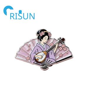 Broches en alliage de zinc en gros, style japonais, motif kimono, éventail, <span class=keywords><strong>geisha</strong></span>, broches personnalisées en métal, émail japonais, fille <span class=keywords><strong>geisha</strong></span>, broche épinglette - Product Image 3