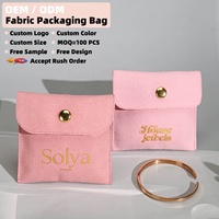 Pochette à bijoux en microfibre rose personnalisée avec logo imprimé 8*8 cm, mini sac de rangement de luxe pour montre, boucles d'oreilles, anneaux, colliers
