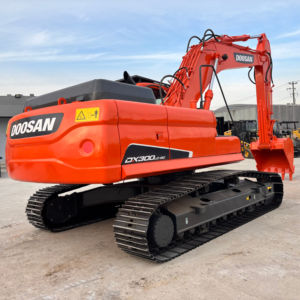 Excavadora de orugas Doosan DX300 de 30 toneladas usada, Corea Original de alta calidad con componentes centrales, cojinete de engranaje de motor - Product Image 1