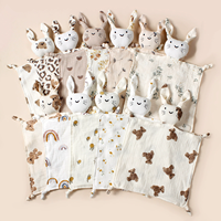 Nouvelles Motifs Cœur Ours Étoile Couverture Réconfortante Adorable pour Nouveau-né, Jouet de Sécurité Apaisant pour le Sommeil avec Peluche Chat Mignon