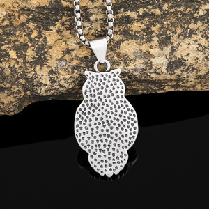 Yunnique – collier avec pendentif hibou en acier inoxydable, design de crâne, bijoux de mode de Style Punk pour hommes - Product Image 4