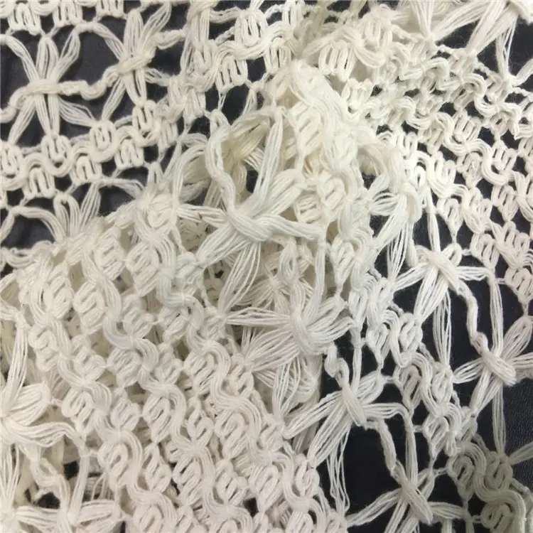 Disegno di modo motivo floreale crochet del cotone del ricamo del cotone tessuto di cotone tessuto di maglia per l'indumento