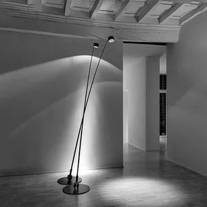 Soggiorno divano lato italiano super lungo portaspazzole lampada verticale Nordic post-moderno minimalista villa hotel lampada da terra