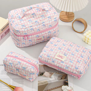 Grande capacité 3 pièces ensemble à la mode Simple frais cerise arc sac cosmétique multi-fonctionnel fermeture éclair stockage pour dames Polyester - Product Image 5