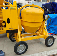 Mini bétonnière à prix réduit en promotion |   Machine à bétonnière portative auto-chargeante de type trémie remorquable