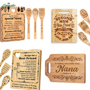 Ensemble de planches à découper en bambou pour <span class=keywords><strong>la</strong></span> fête <span class=keywords><strong>des</strong></span> mères avec spatule, ustensiles de <span class=keywords><strong>cuisine</strong></span>, cadeau de fête, ensemble de planches à découper en forme de cœur - Product Image 1