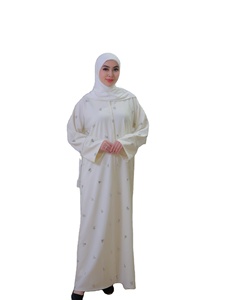 Abaya Mexizo de Alta Gama con Cuentas y Frente Cerrado para Mujeres Musulmanas, Inspirada en Dubái, Vestido Islámico Modesto para la Noche - Product Image 1