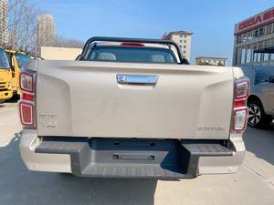 Tersedia/digunakan untuk Isuzu d-max 4x4 Double Cab SUV Hot Pickup truk Mini Diesel dengan kemudi kiri Casis tangki kargo - Product Image 5