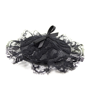 Couvre-tétons sexy en dentelle noire ronde avec paillettes, y compris des gouttelettes de sang, pour un effet séducteur supplémentaire et pour éviter les accidents. - Product Image 3