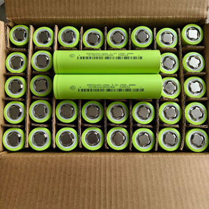 Batería de Litio LifePO4 Cilíndrica de 3.2V 15Ah 33140, Celda de Batería de Litio LFP de 3.2V 15Ah, Batería de Litio LifePO4 de 15Ah - Product Image 4