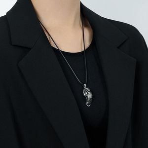 Erkekler için Hareketli Genital Kolyeler Çift Eğlencesi Seksi Erkek <span class=keywords><strong>Penis</strong></span> Organı Kolyesi Yaşam Kaynağı Tılsımı Komik Takı - Product Image 3