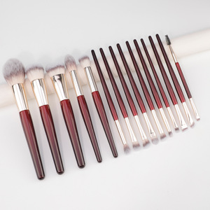 ชุดแปรงแต่งหน้ามืออาชีพ 15 ชิ้น รับผลิตแบรนด์ส่วนตัว แปรงแต่งหน้าไม้สำหรับปัดแก้ม ไฮไลท์ คอนซีลเลอร์ และแต่งตา ขายส่ง - Product Image 1
