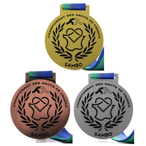 Médaille de sport en alliage de zinc de haute qualité pour les 1er, 2e et 3e places, avec <span class=keywords><strong>logo</strong></span> émaillé personnalisé pour les compétitions - Product Image 3