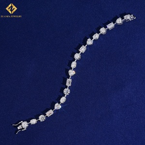 สร้อยข้อมือเทนนิสทรงหัวใจ ของขวัญ เงินแท้ 925 ประดับมรกตทรงเหลี่ยม เครื่องประดับงานแต่งงาน สไตล์สร้อยเทนนิสคลาสสิก ประดับมอสซาไนต์ทรงรี - Product Image 1