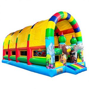 Nuevo Diseño de Juego Inflable para Exteriores, Obstáculos Semi-cerrados para Adultos, Material de PVC, Fácil de Instalar, 10X5X5M - Product Image 1