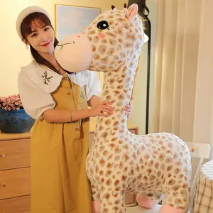 Aifei Speelgoed Groothandel Cartoon Giraffe Pluche Speelgoed Grootte En Maat Doek Pop Schattig Klein Hert Pop Kussen