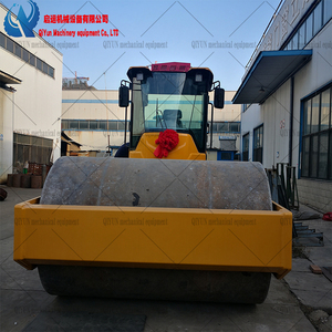 QIYUN makineleri yüksek kalite 10 Ton yol silindiri titreşimli pnömatik lastik rulo tek davul titreşimli yol silindiri - Product Image 5